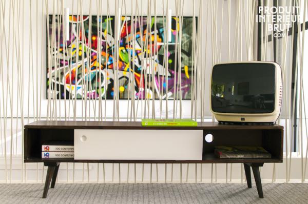 « Vintage » à souhait : le meuble tv scandinave P.I.B.